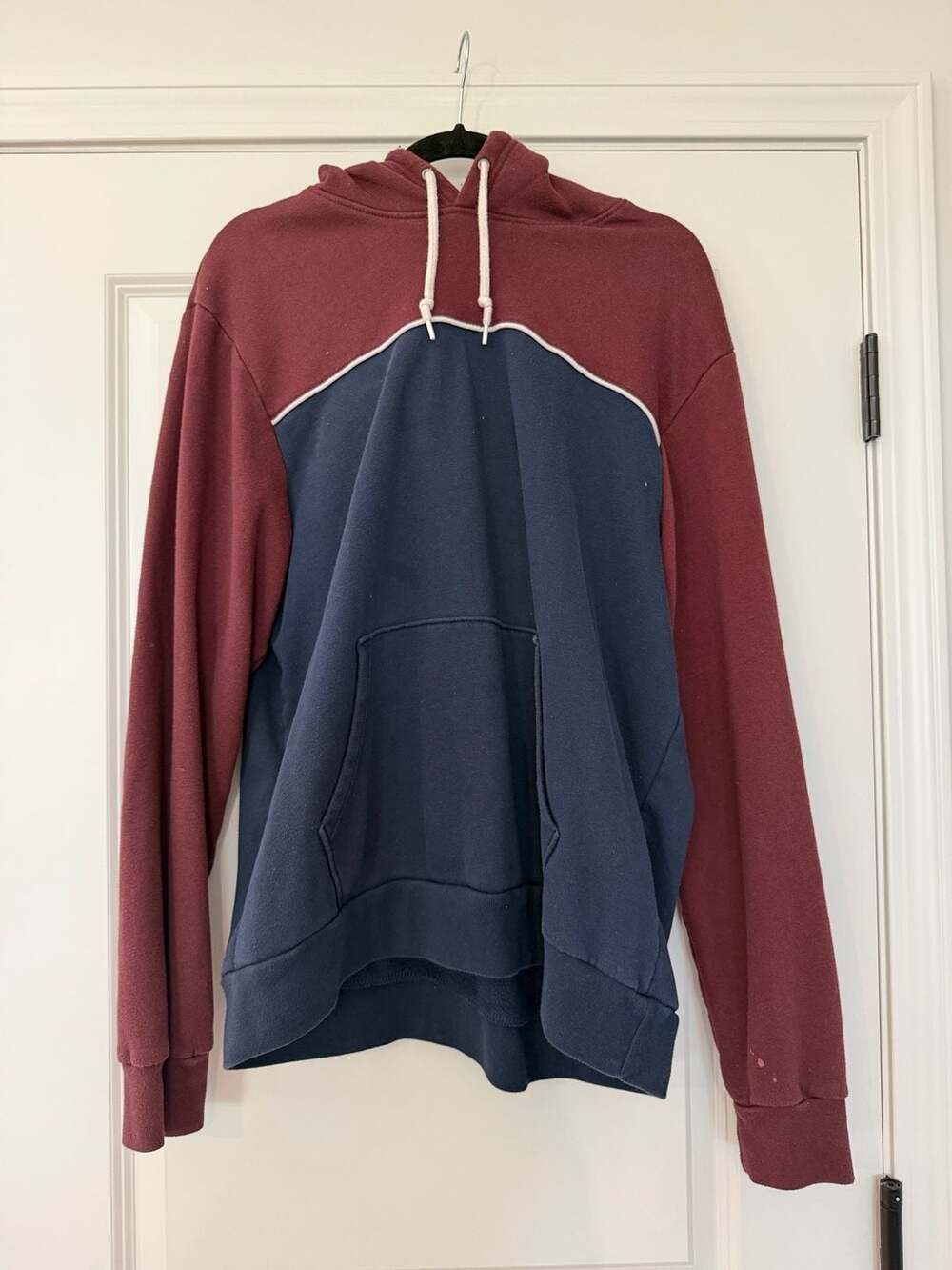 Old Navy Colorblock Hoodie Size XL Maroon Blue
